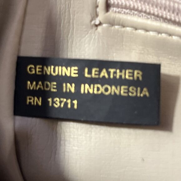 Giani Bernini Signature Logo White Genuine Leather Crossbody Bag/Purse. - Picture 8 of 12